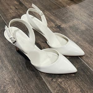 Marc Fisher Davon 4 Pump - white patent leather slingback heel! Size 8.5